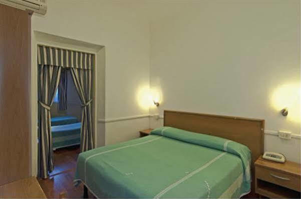 Hotel Firenze Viareggio Esterno foto