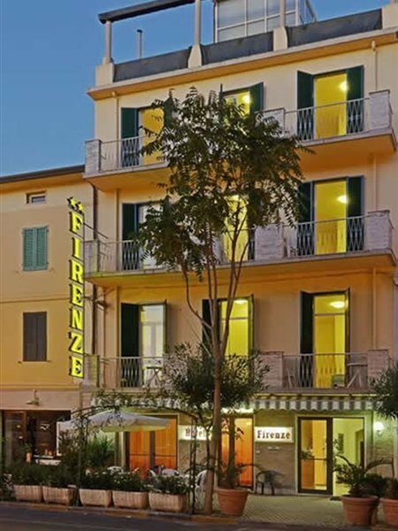 Hotel Firenze Viareggio Esterno foto